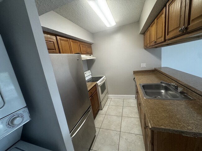 Foto del edificio - 5686 Rock Island Rd