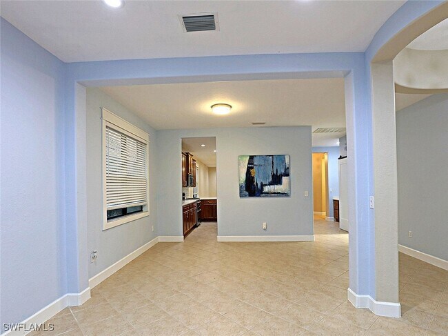 Building Photo - 12129 Country Day Cir