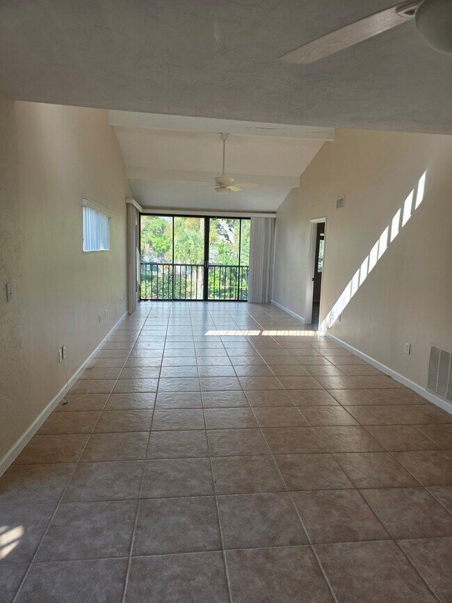 Foto del edificio - 1508 Pelican Cove Rd