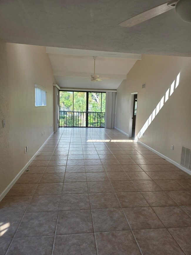Building Photo - 1508 Pelican Cove Rd