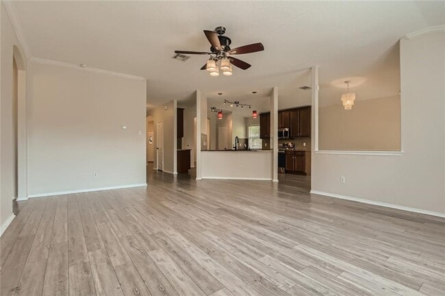 Building Photo - 315 Waterlily Way