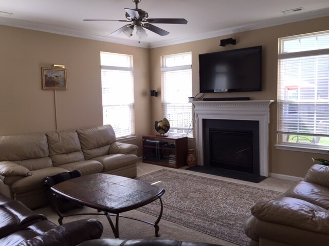 Foto del edificio - Park South Station Townhome - End Unit