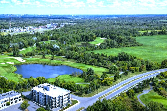 Photo du bâtiment - 280 Herzberg Rd