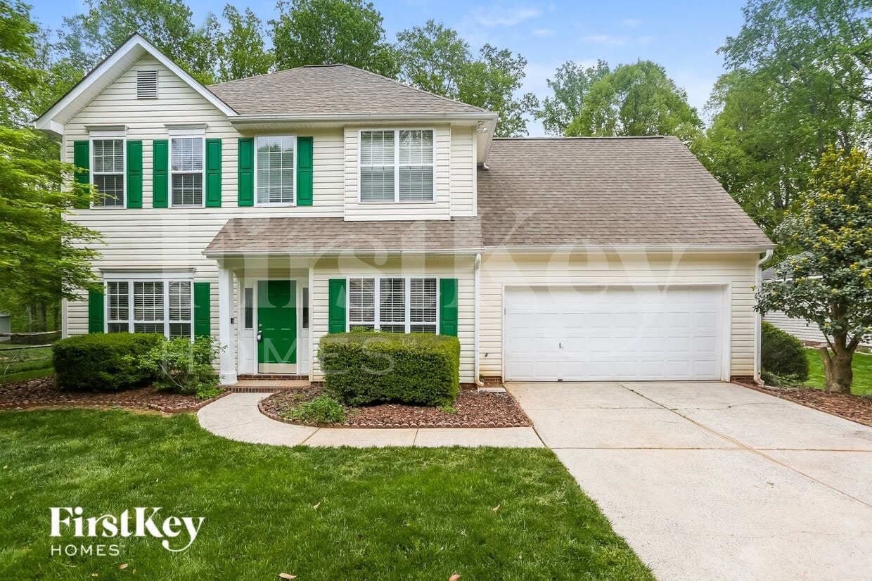 Primary Photo - 8618 Cedar Hollow Ln