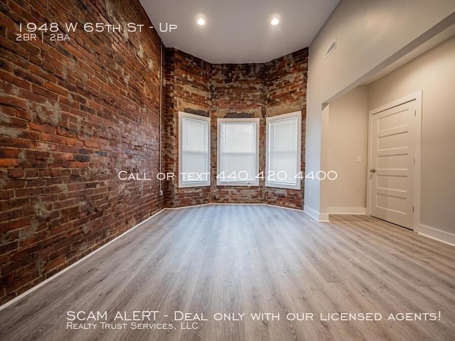 Foto principal - 1948 W 65th St