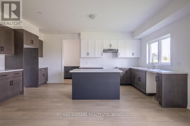 Photo du bâtiment - 158 Hillcrest Rd