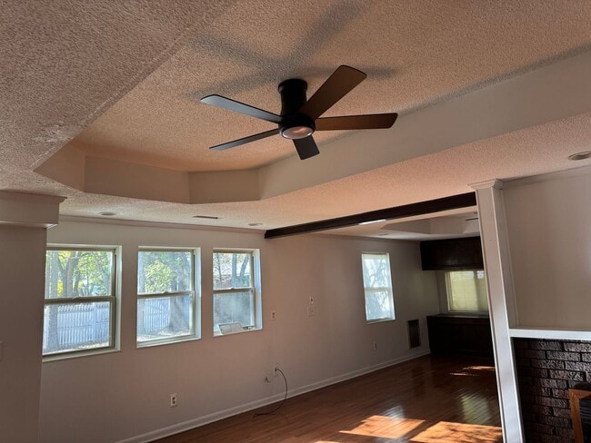 Foto del edificio - 408 3rd Ave NW