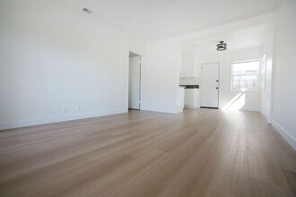Building Photo - 14857 Morrison St