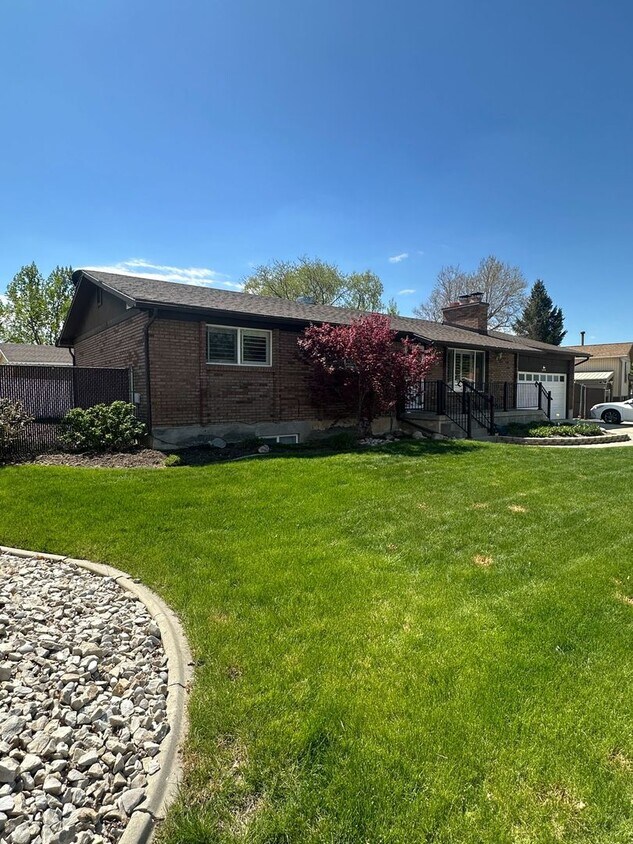 Photo - 1576 Plata Way
