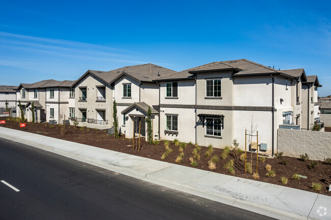 Tidewater Landing Apartments Manteca