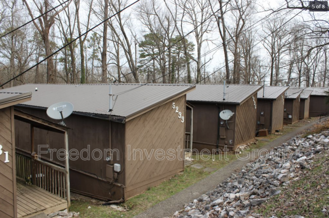Building Photo - 5237 Pocahontas Dr