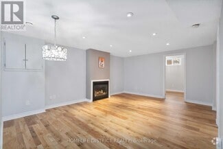 Building Photo - 2 Bushford St