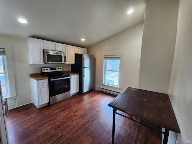 Foto del edificio - 67 Ulster Ave