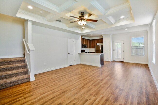Foto del edificio - **2 Weeks Free!** Beautiful 3 Bedroom Duplex in New Braunfels – Modern Finishes & Great Layout!
