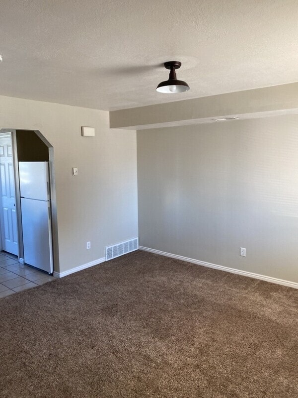Building Photo - 505 W 350 N