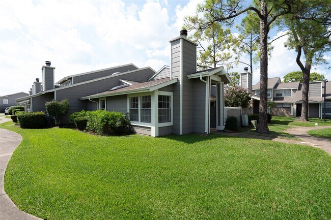 Building Photo - 6324 Shadow Tree Dr