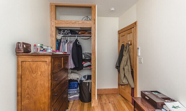 Foto del edificio - 145 Charles St