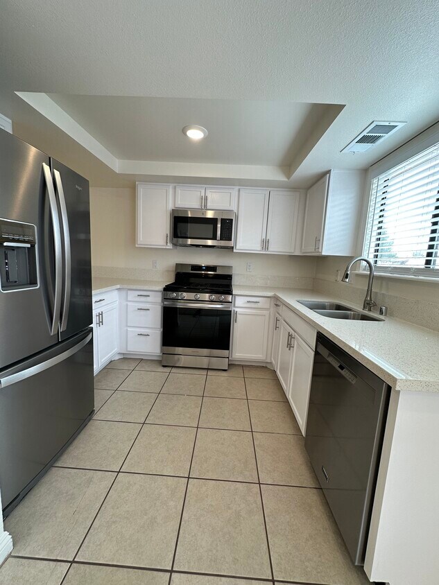 Primary Photo - 515 Chelsea Dr