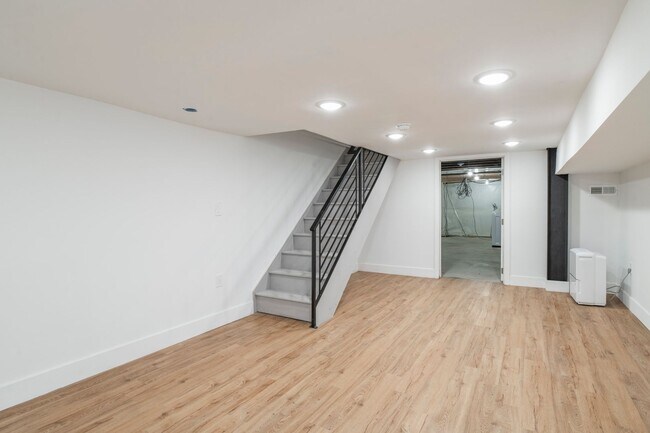 Foto del edificio - 3312 W Cumberland St