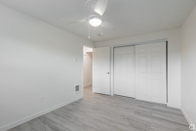 Foto del edificio - Images Garden View Apartments