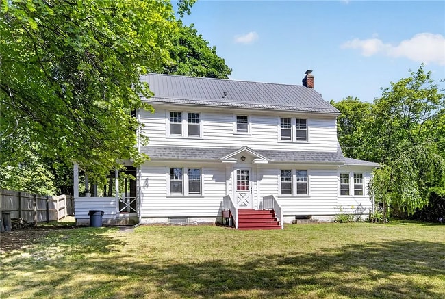 Building Photo - 1115 Danby Rd