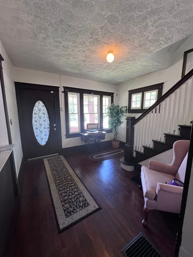 Foto del edificio - 3571 Winchester Ave