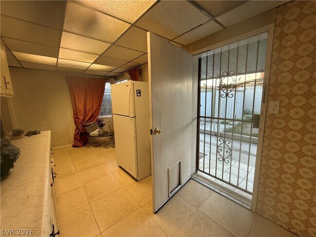 Foto del edificio - 2300 Pardee Pl