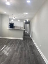 Building Photo - 77 Forest Hill Pkwy
