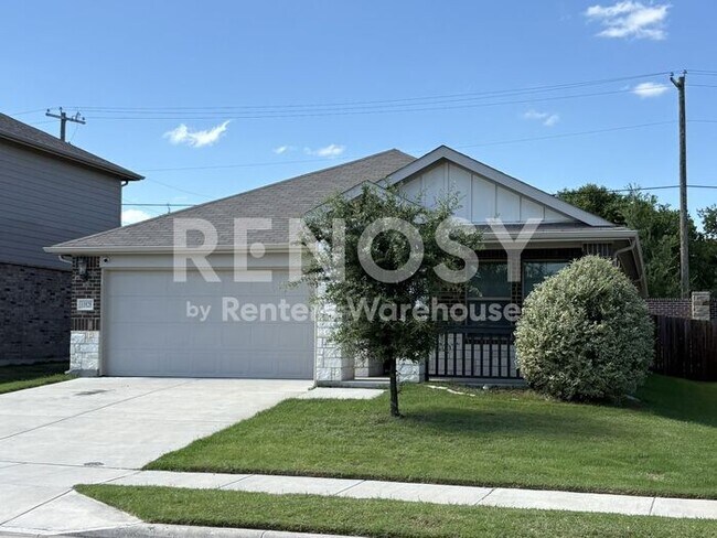 Foto del edificio - BIG Price Drop Best Value in the Area West Fort Worth Gem Prices to Move in NOW