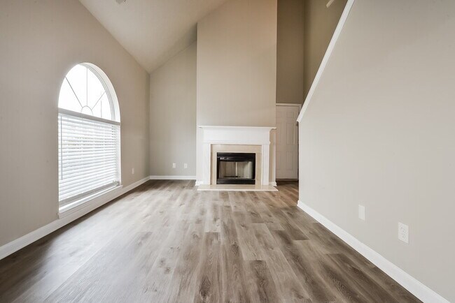 Building Photo - 5660 Black Berry Row
