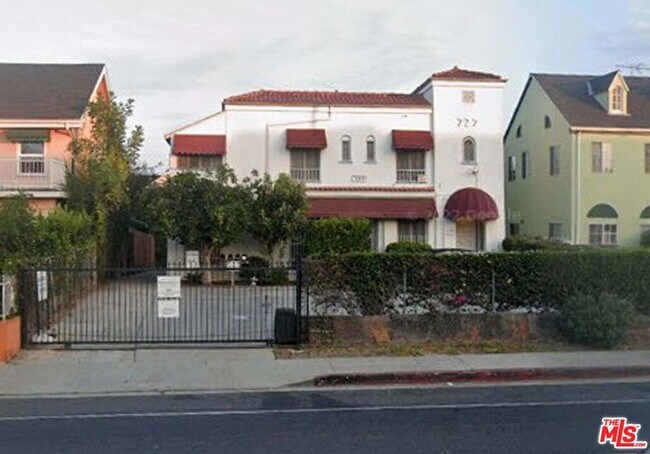 Foto del edificio - 727 Crenshaw Blvd