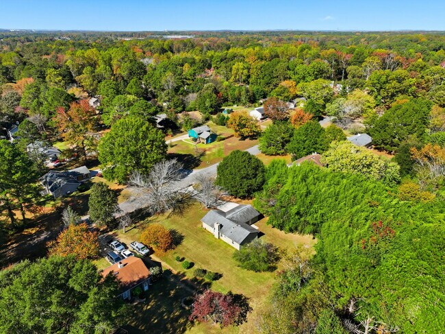 Foto del edificio - 305 Belmont Farms Dr