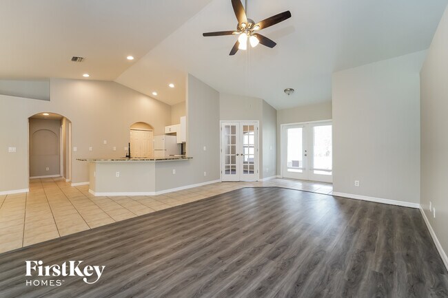 Building Photo - 1570 Waldorf Dr