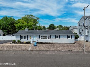 Building Photo - 112 Minturn Rd