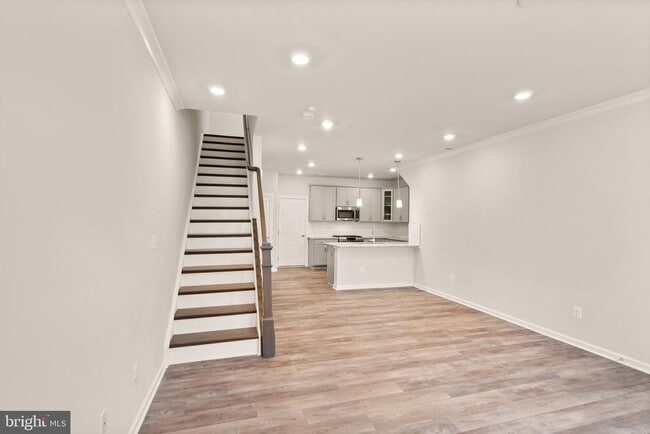 Building Photo - 43361 Radford Divide Ter