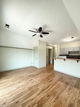 Building Photo - 1145 Park Ave