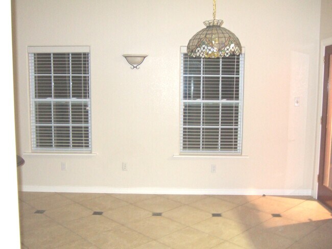 Foto del edificio - 7019 Boyce St