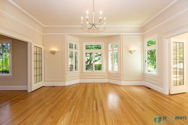Foto del edificio - Pacific Heights: Remodeled Single Family H...
