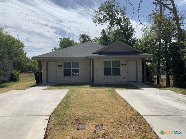Building Photo - 1413 Martin Luther King Jr Dr