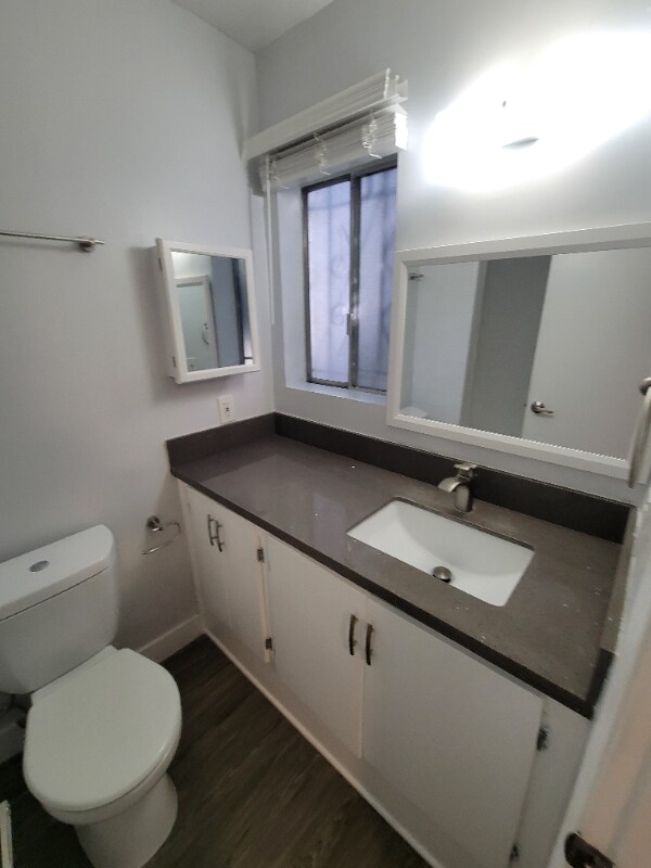 Foto del edificio - 6536 La Mirada Ave