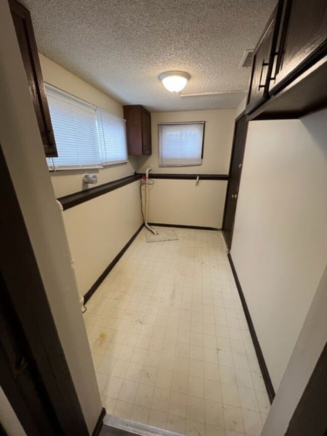Building Photo - SouthSide Duplex