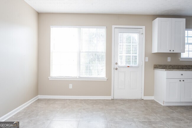 Foto del edificio - 1573 Keystone Dr
