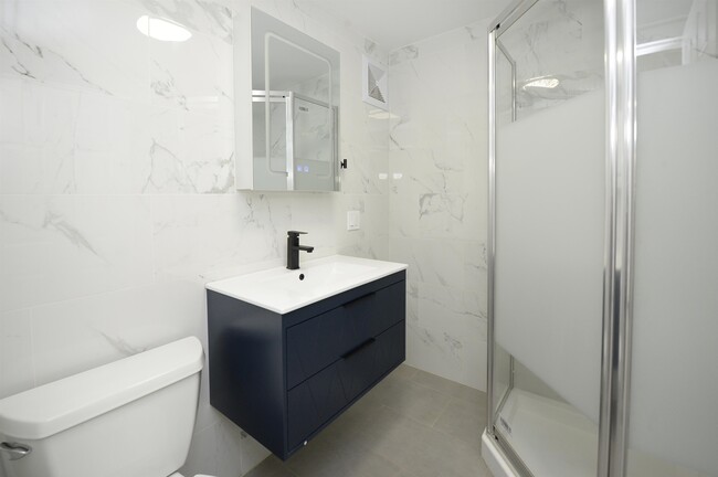 Building Photo - 27 Laidlaw Ave