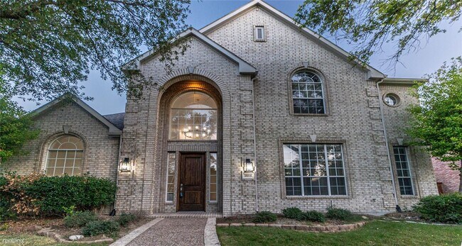 Building Photo - 4 br, 3.5 bath House - 2608 Owl Creek Dr