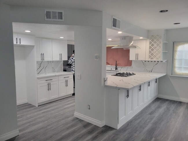 Building Photo - 312 Mildred St