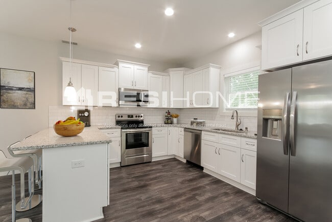 Building Photo - 1339 Log Cabin Rd