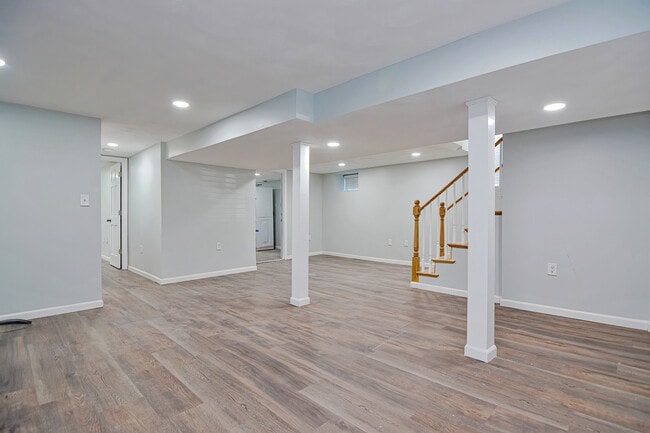 Foto del edificio - 29 Laurel Rd