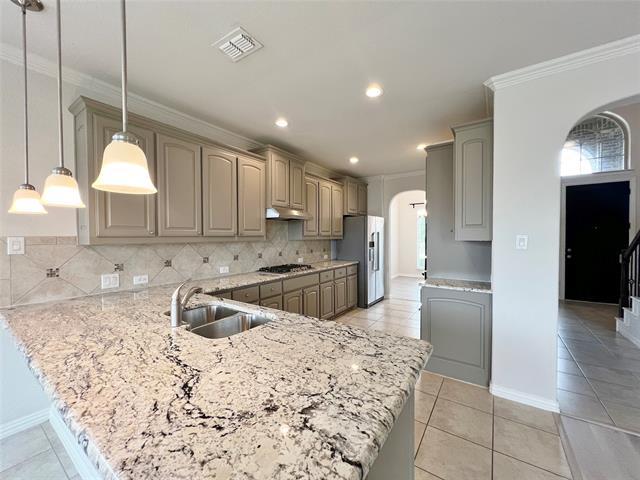 Foto del edificio - 15201 Everly Ct