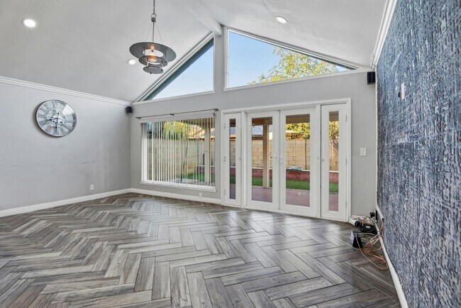 Building Photo - 12361 Andy St