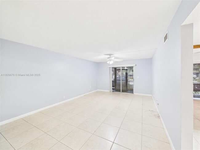 Building Photo - 4113 NW 88th Ave